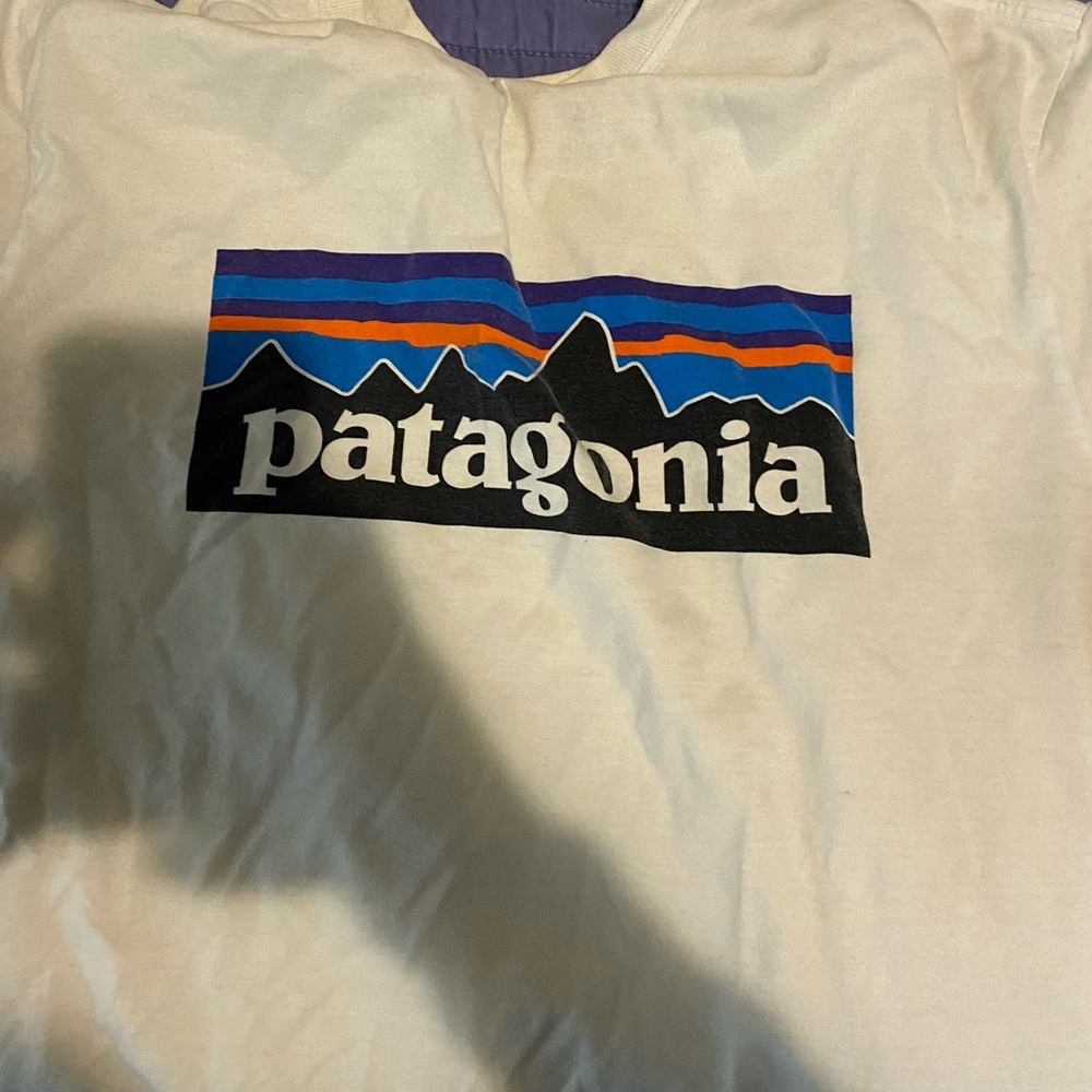 Mens XL t shirt white Patagonia